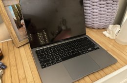 Macbook Air M1 8GB RAM 512GB SSD US billentyűzet