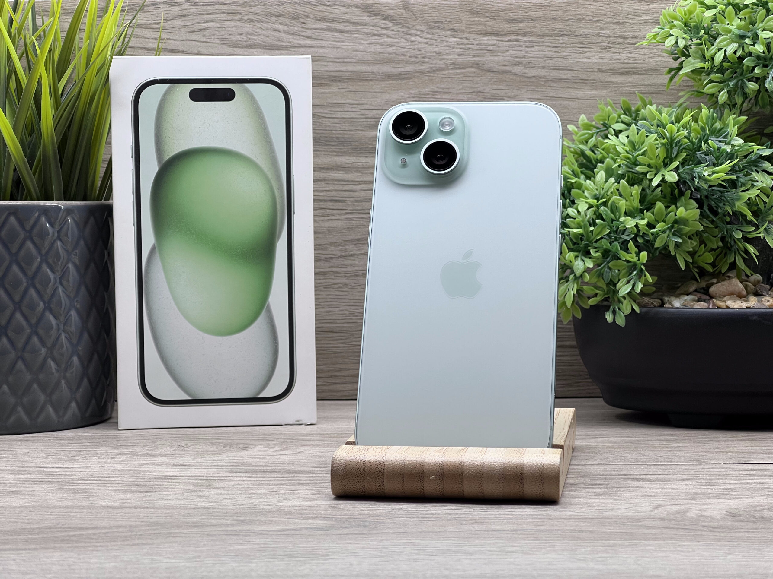 iPhone 15 Green 128GB 2 ÉV Garanciával Számlával 90% Akku