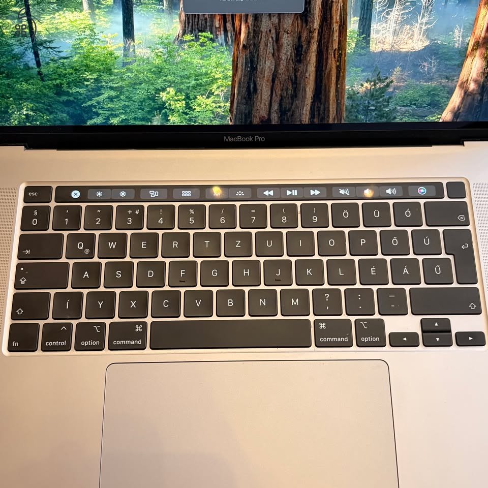 MacBook Pro 16” – I9 – 16GB RAM – 1TB SSD – MAGYAR billentyűzet