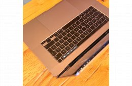 MacBook Pro 16” – I9 – 16GB RAM – 1TB SSD – MAGYAR billentyűzet