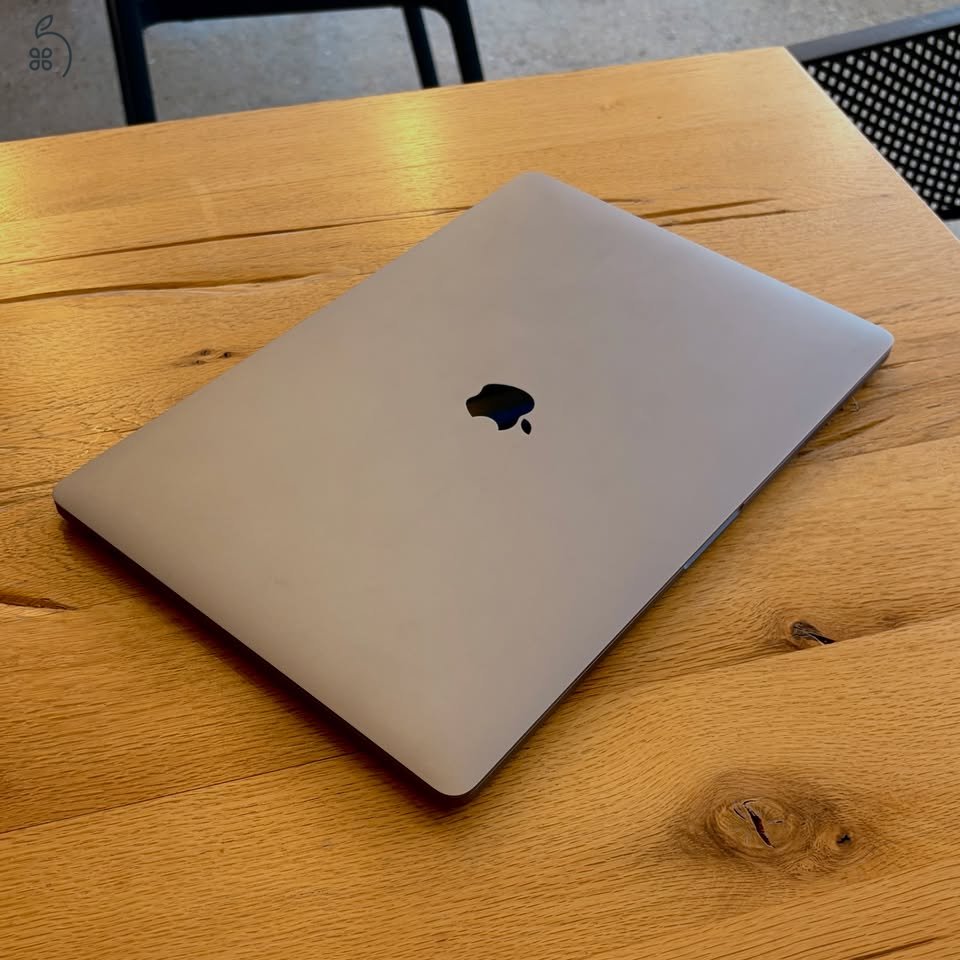MacBook Pro 16” – I9 – 16GB RAM – 1TB SSD – MAGYAR billentyűzet