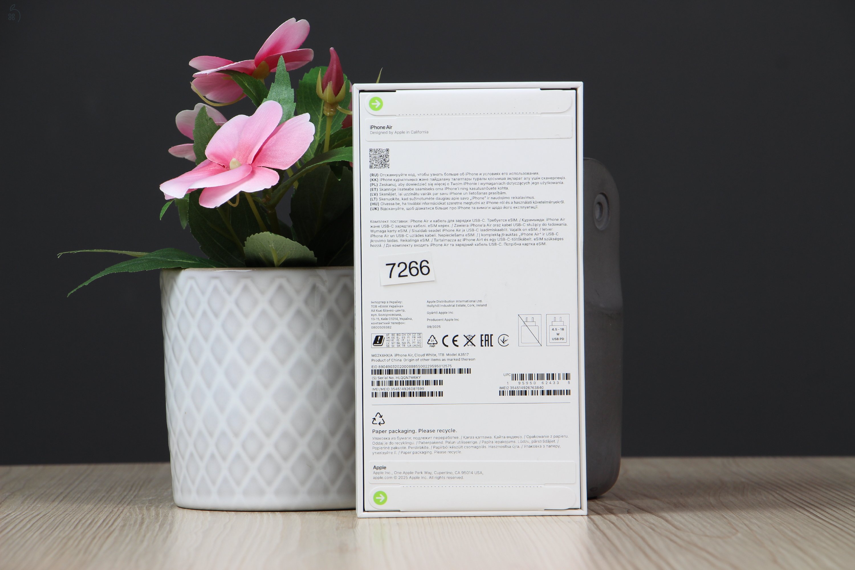 Új Apple iPhone Air 1TB Cloud White US-7266