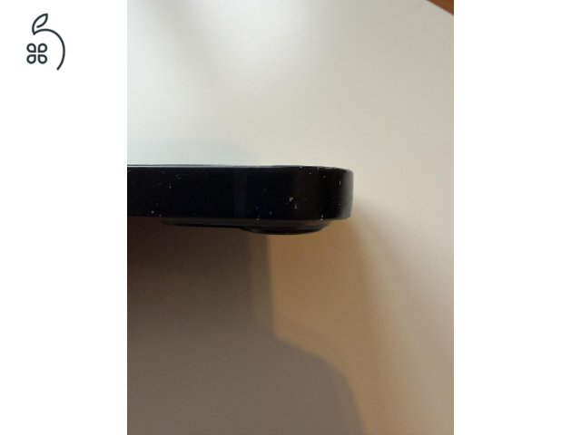 Apple iPhone 13 256 GB – One, jó állapot