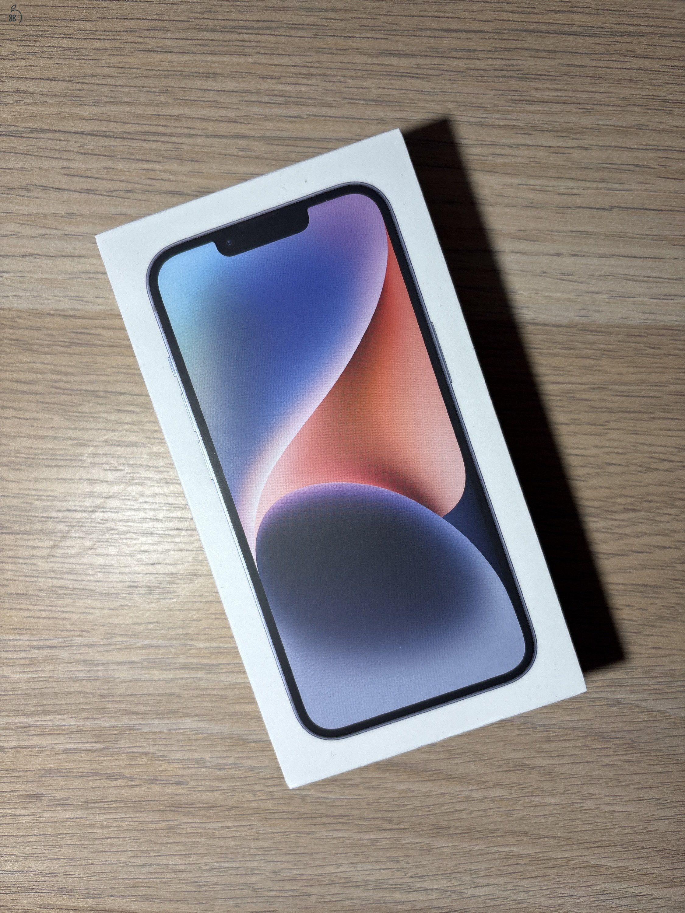 1,5 évet használt iPhone 14 telefon