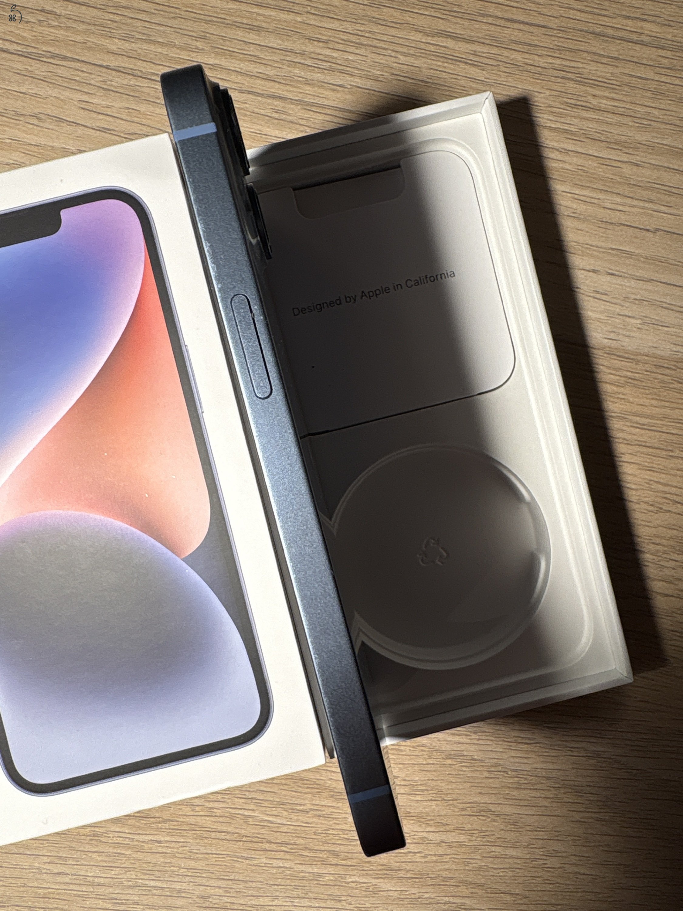 1,5 évet használt iPhone 14 telefon