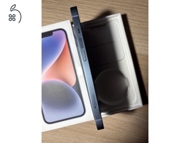 1,5 évet használt iPhone 14 telefon