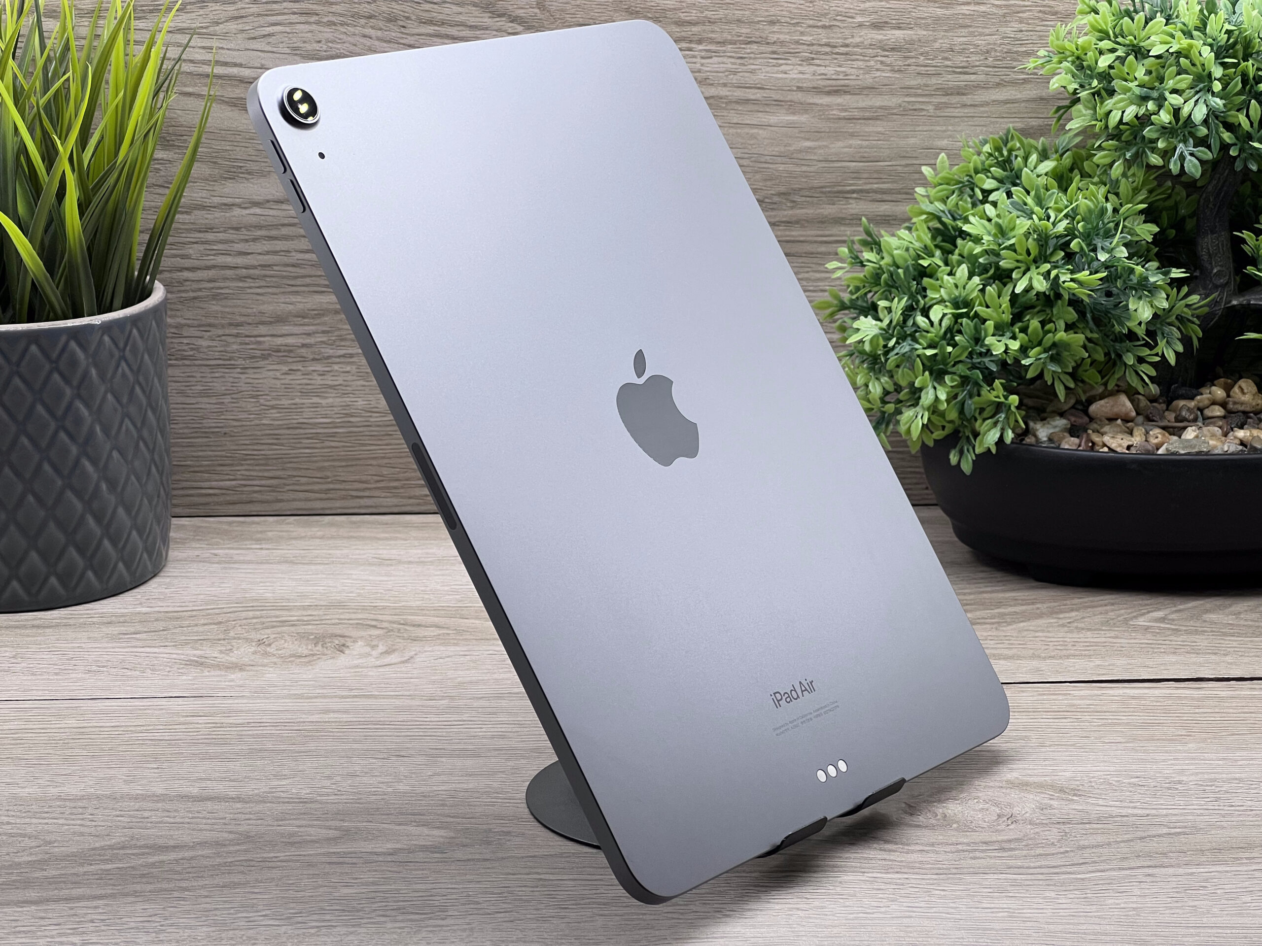 Hibátlan iPad Air 6th Space Gray M2 128GB 2 ÉV Garanciával Számlával 95%Akku