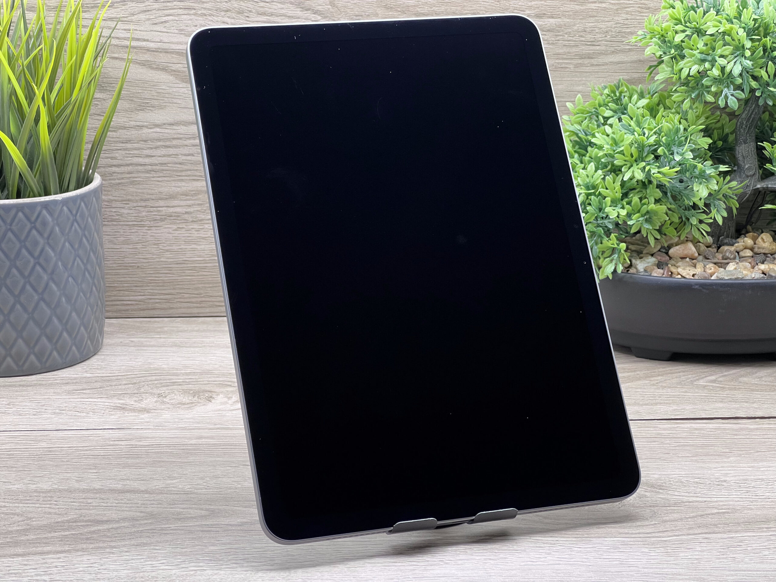 Hibátlan iPad Air 6th Space Gray M2 256GB 2 ÉV Garanciával Számlával 96% Akku