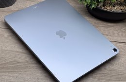Hibátlan iPad Air 7th 13” Blue M3 128GB 2 ÉV Garanciával Számlával 100% Akku