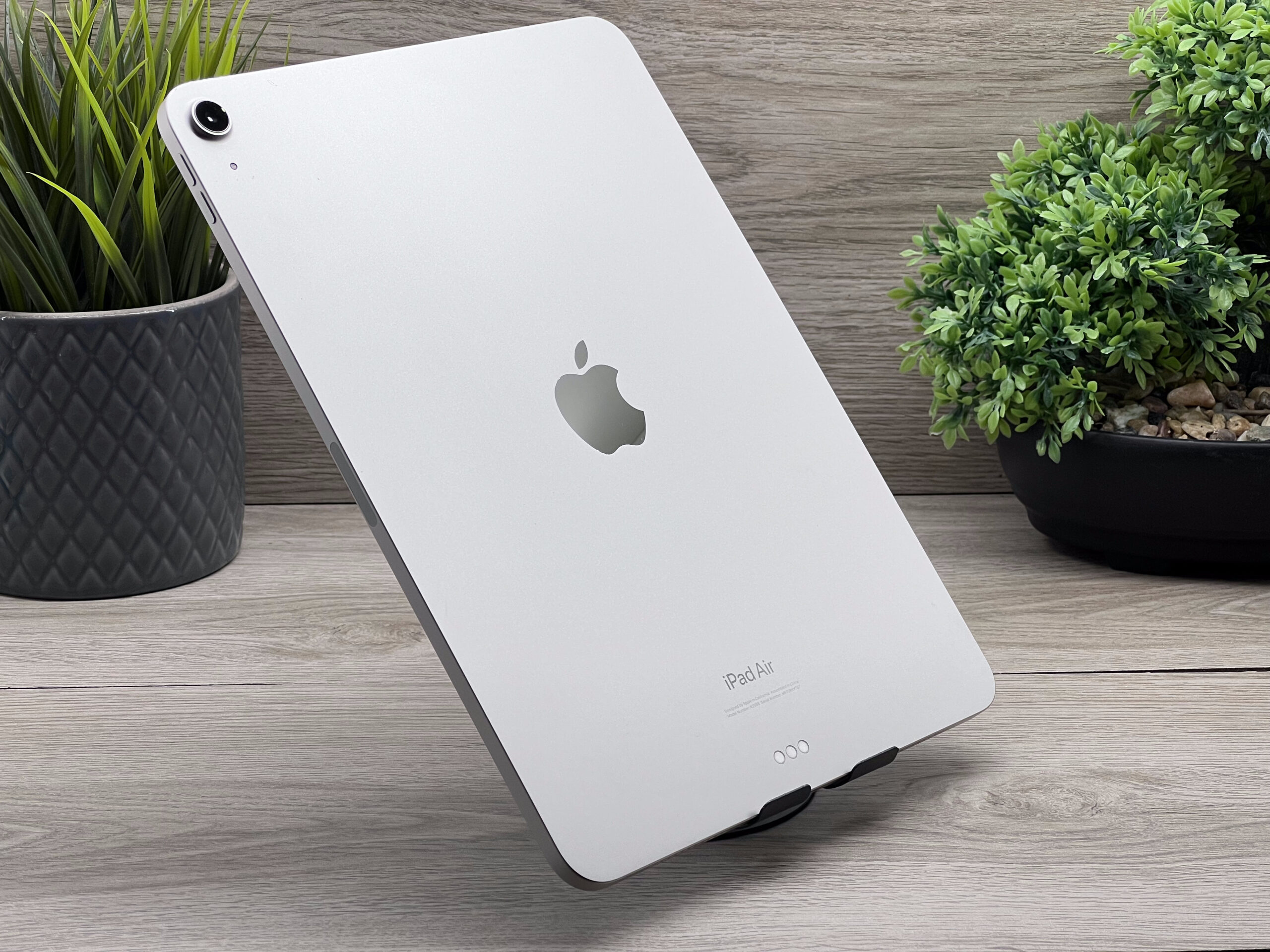 Hibátlan iPad Air 5th Starlight  M1 256GB 2 ÉV Garanciával Számlával 94% Akku