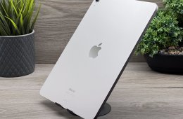 Hibátlan iPad Air 5th Starlight  M1 256GB 2 ÉV Garanciával Számlával 94% Akku