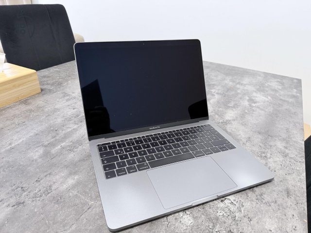 Macbook Pro 13” 2017