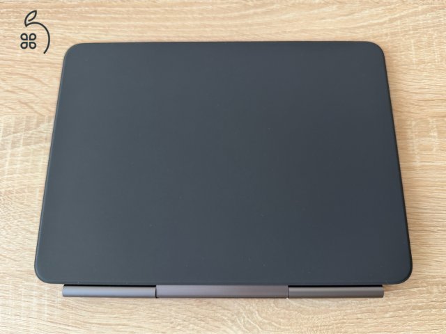 Apple Magic Keyboard for iPad Air 11” HU Black 2025 (8 hó Apple garancia)