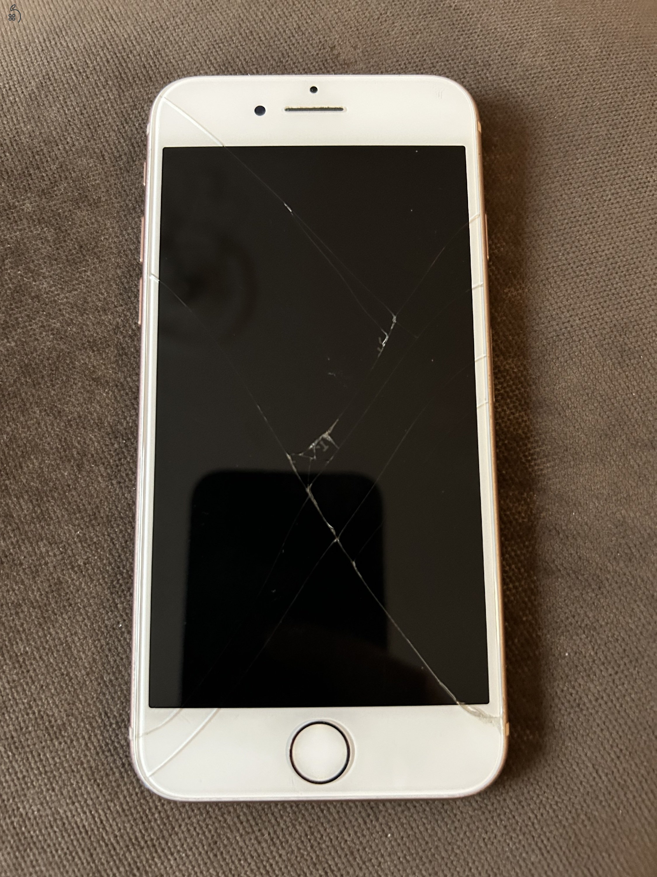 Hibás iPhone 8 rose gold alkatrésznek