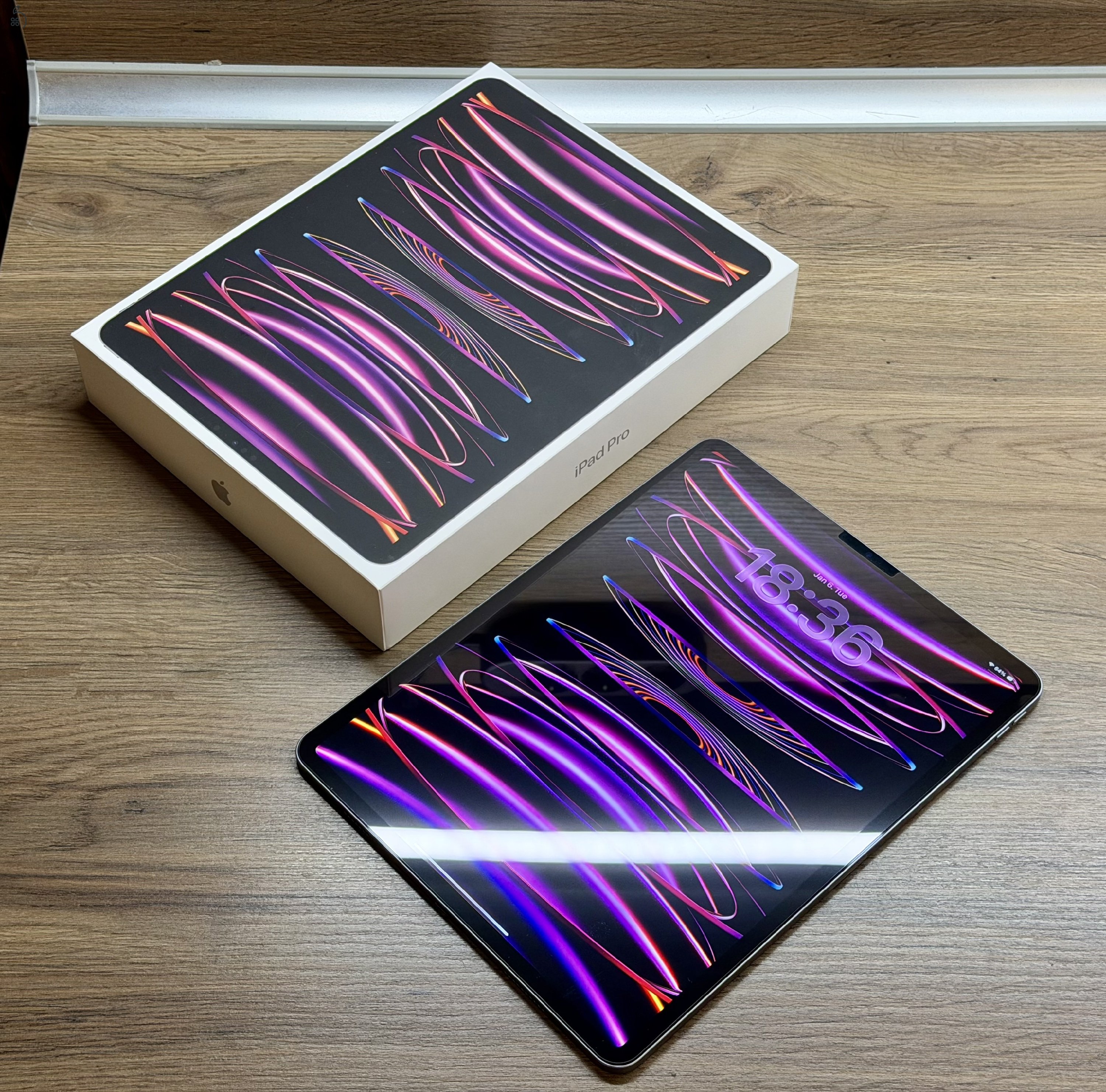 iPad Pro 12.9 128GB M2 6. generáció Fekete / Space Gray - garanciális, kifogástalan állapot!