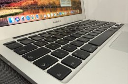 Apple MacBook Air 11
