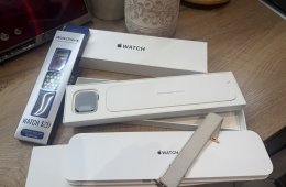 ELADÓ Apple Watch SE2 Cellular 40mm Silver Aluminimum Case óra makulátlan állapotban.