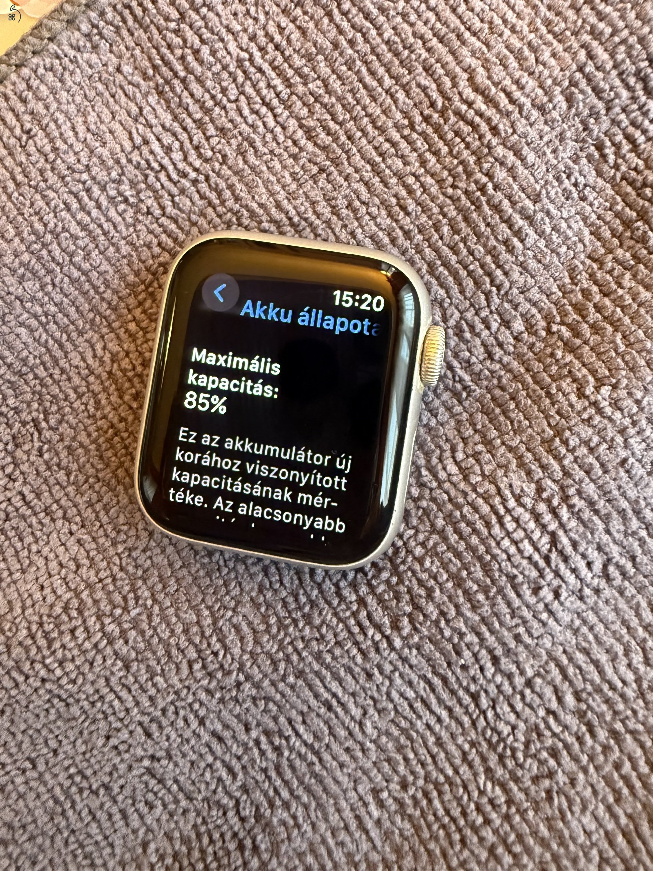 ELADÓ Apple Watch SE2 Cellular 40mm Silver Aluminimum Case óra makulátlan állapotban.