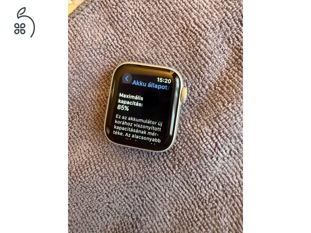 ELADÓ Apple Watch SE2 Cellular 40mm Silver Aluminimum Case óra makulátlan állapotban.