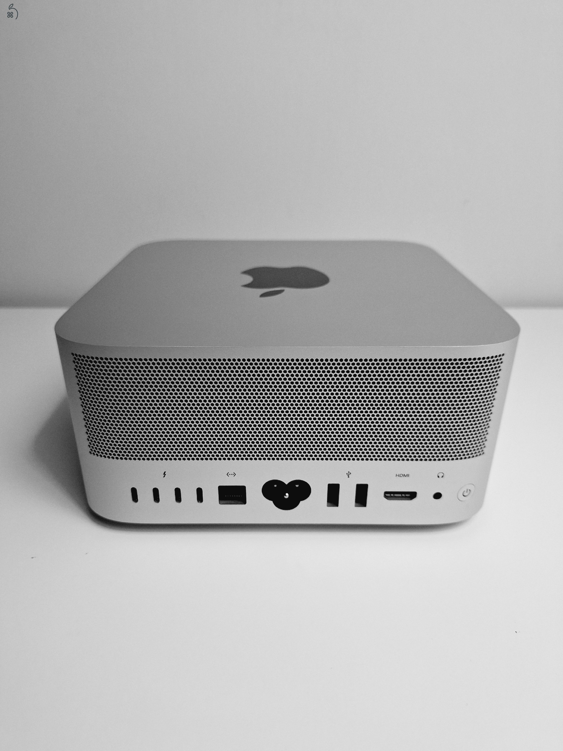 Apple Mac Studio M1 Max - 32GB RAM, 512GB SSD