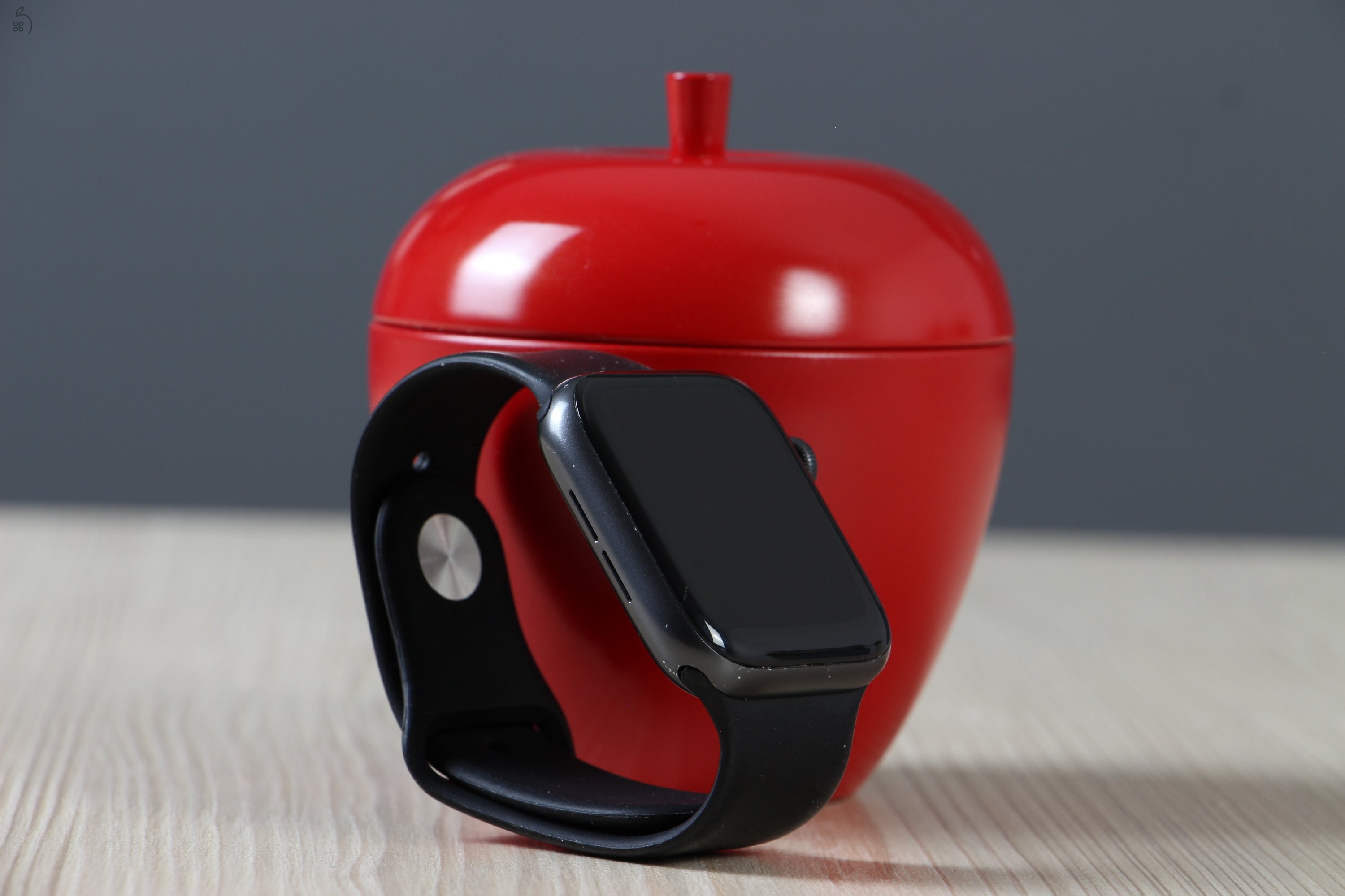 Apple Watch S6 44mm Black Cellular C+ US-7477