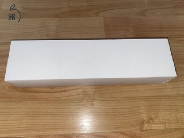 Eladó, használt— Apple Watch Series 5–Space Gray Aluminium Case, Black Sports Band—44MM