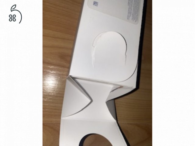 Eladó, használt— Apple Watch Series 5–Space Gray Aluminium Case, Black Sports Band—44MM