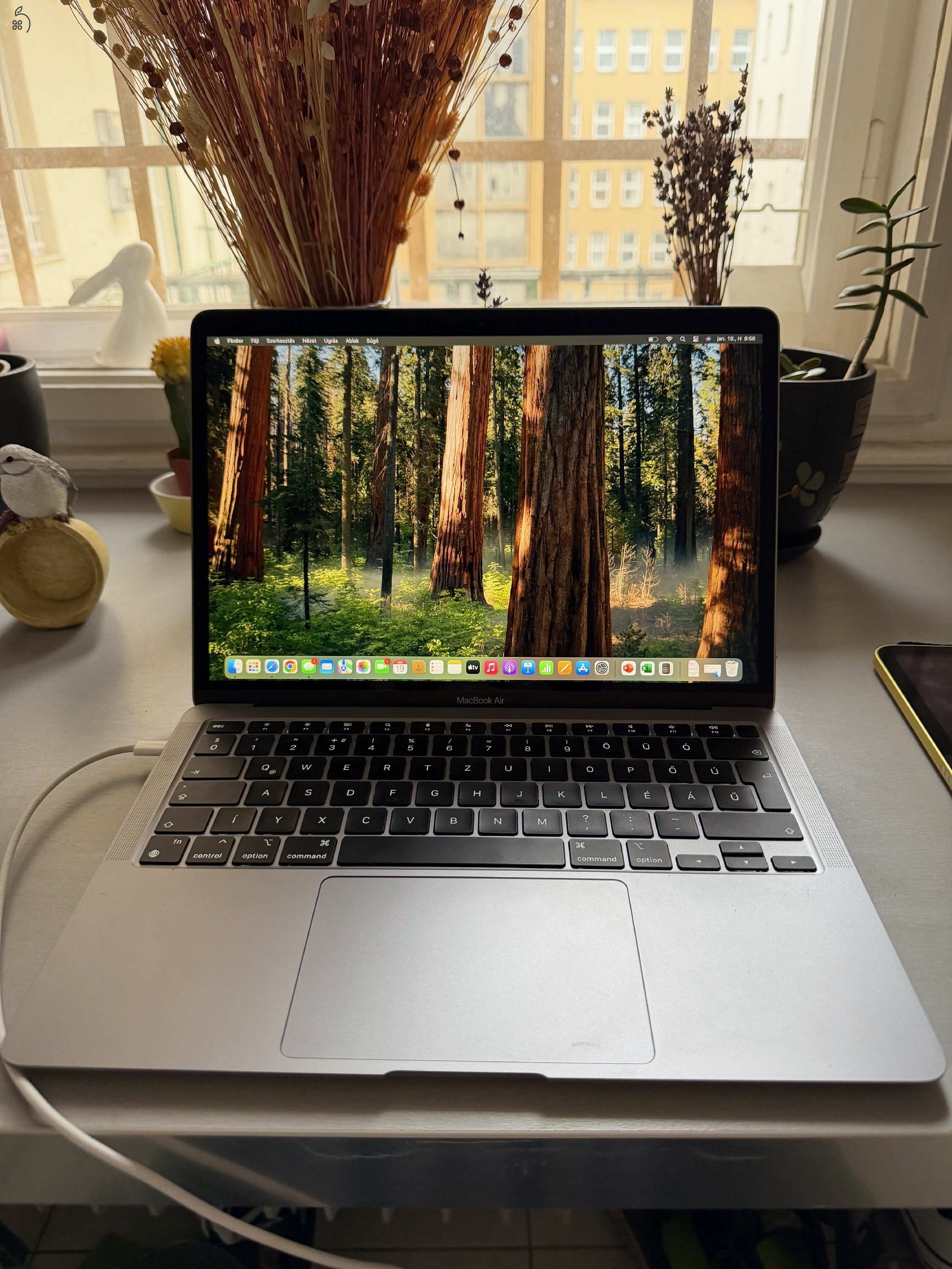 Újszerű MacBook Air M1 8GB - 27 ciklus 99% akkumulátor
