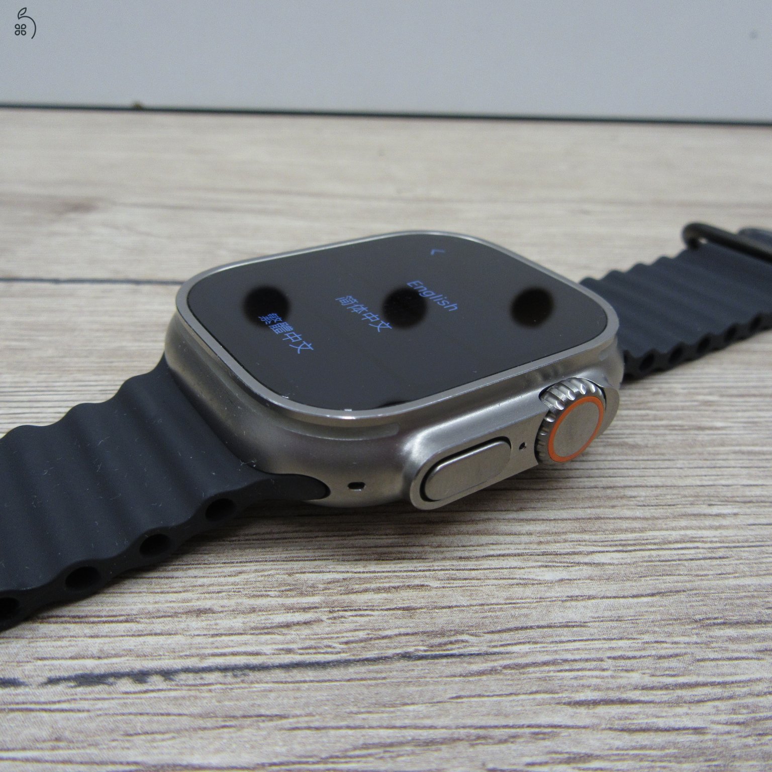 Apple Watch Ultra 49 mm használt, karcmentes, 93% akku, 6 hónap garancia