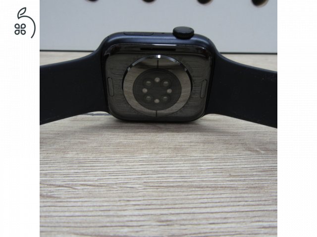 Apple Watch Series 9 45 mm használt, karcmentes, 100% akku, 6 hónap garancia