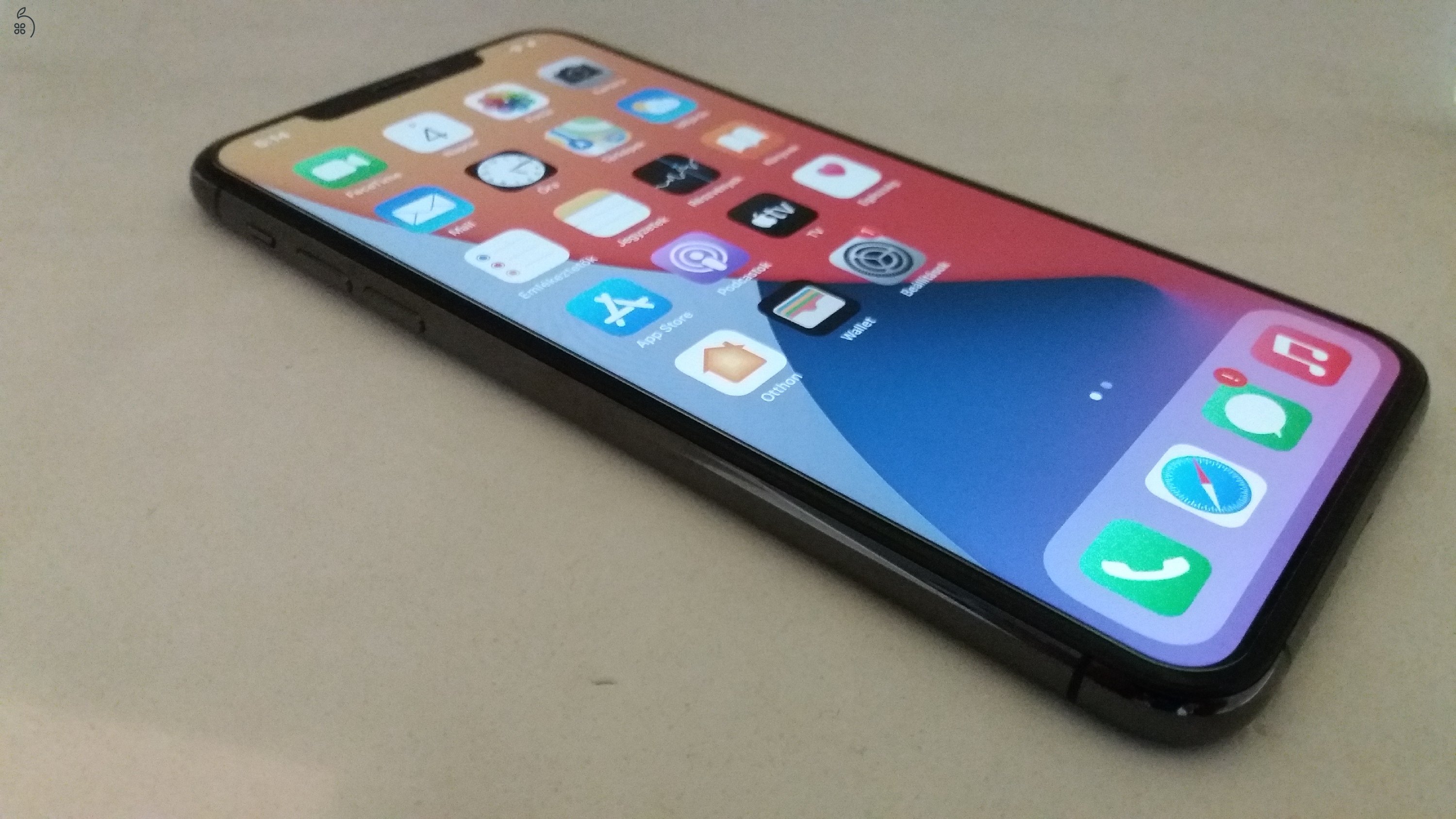 Hibátlan Apple iPhone 11 PRO MAX - 64GB - 83%-os aksi - ZÖLD színben ! ! !