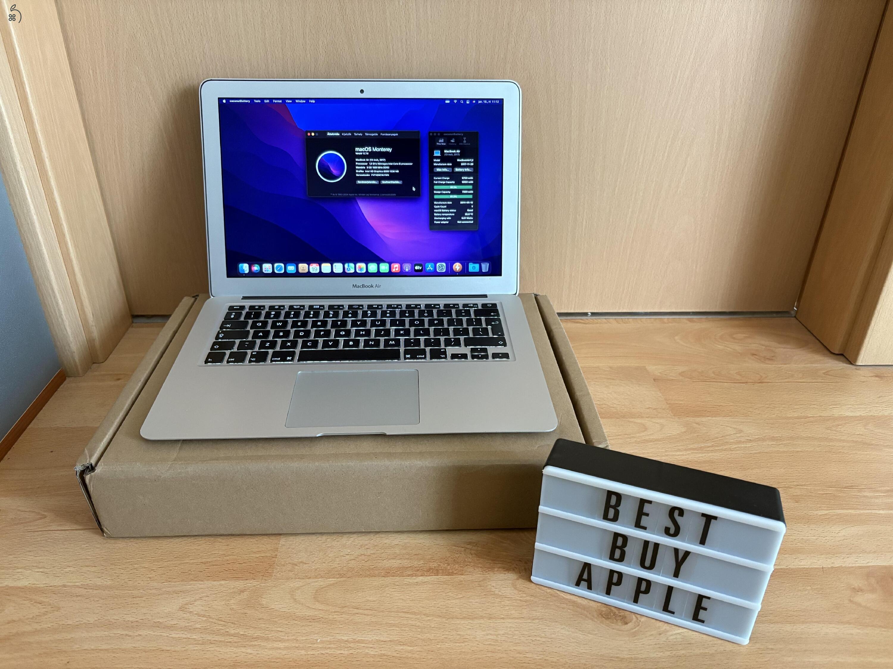 2017 MacBook Air 13 / i5 / 8GB / 128GB SSD / Új Aksival Eladó !