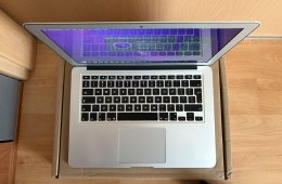 2017 MacBook Air 13 / i5 / 8GB / 128GB SSD / Új Aksival Eladó !