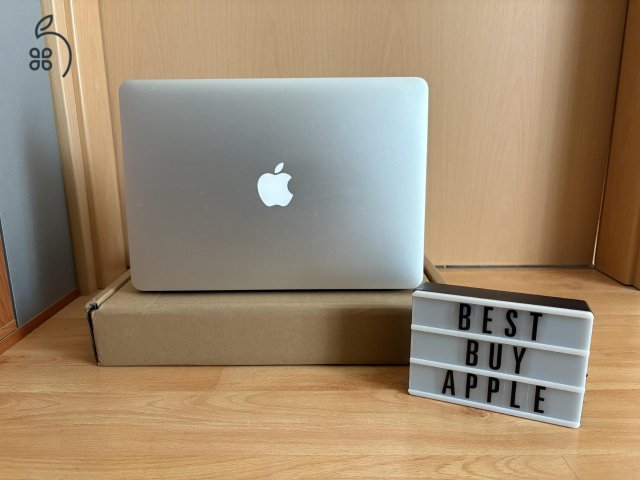 2017 MacBook Air 13 / i5 / 8GB / 128GB SSD / Új Aksival Eladó !