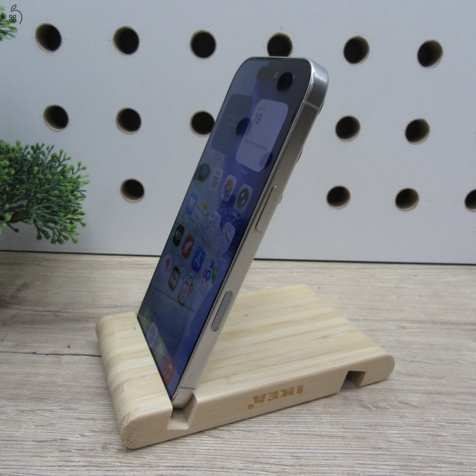 Apple iPhone 16 Pro 128GB White használt, megkímélt, 92% akku, 6 hónap garancia