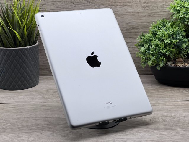 iPad 7th Silver 128GB 2 ÉV Garanciával Számlával 90% Akku