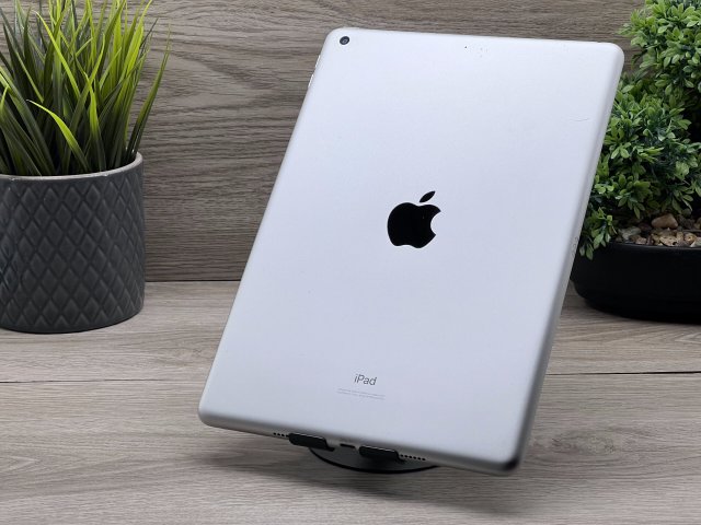iPad 7th Silver 128GB 2 ÉV Garanciával Számlával 90% Akku