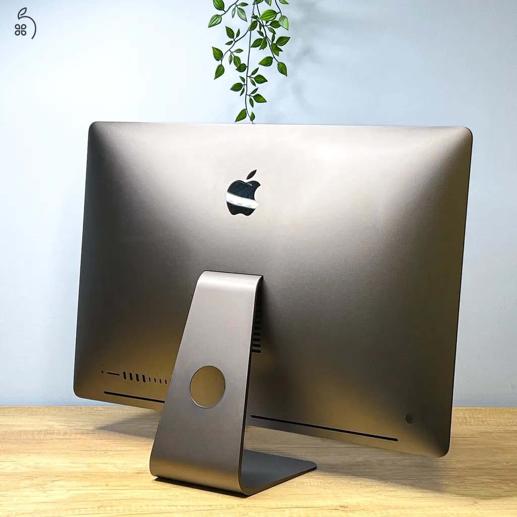 MacSzerez.com - iMac Pro 5K / Intel Xeon W 10 mag / Radeon Vega 64 16GB / 128GB RAM / 2TB SSD