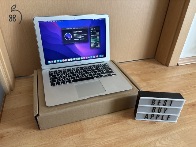 2017 MacBook Air 13 / i5 / 8GB / 128GB SSD / Magyar / Új Aksival Eladó ! ! !