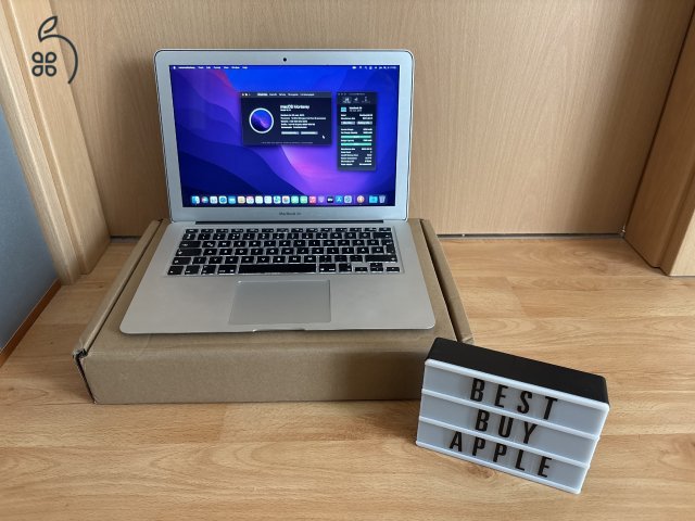 2017 MacBook Air 13 / i5 / 8GB / 128GB SSD / Magyar / Új Aksival Eladó ! ! !
