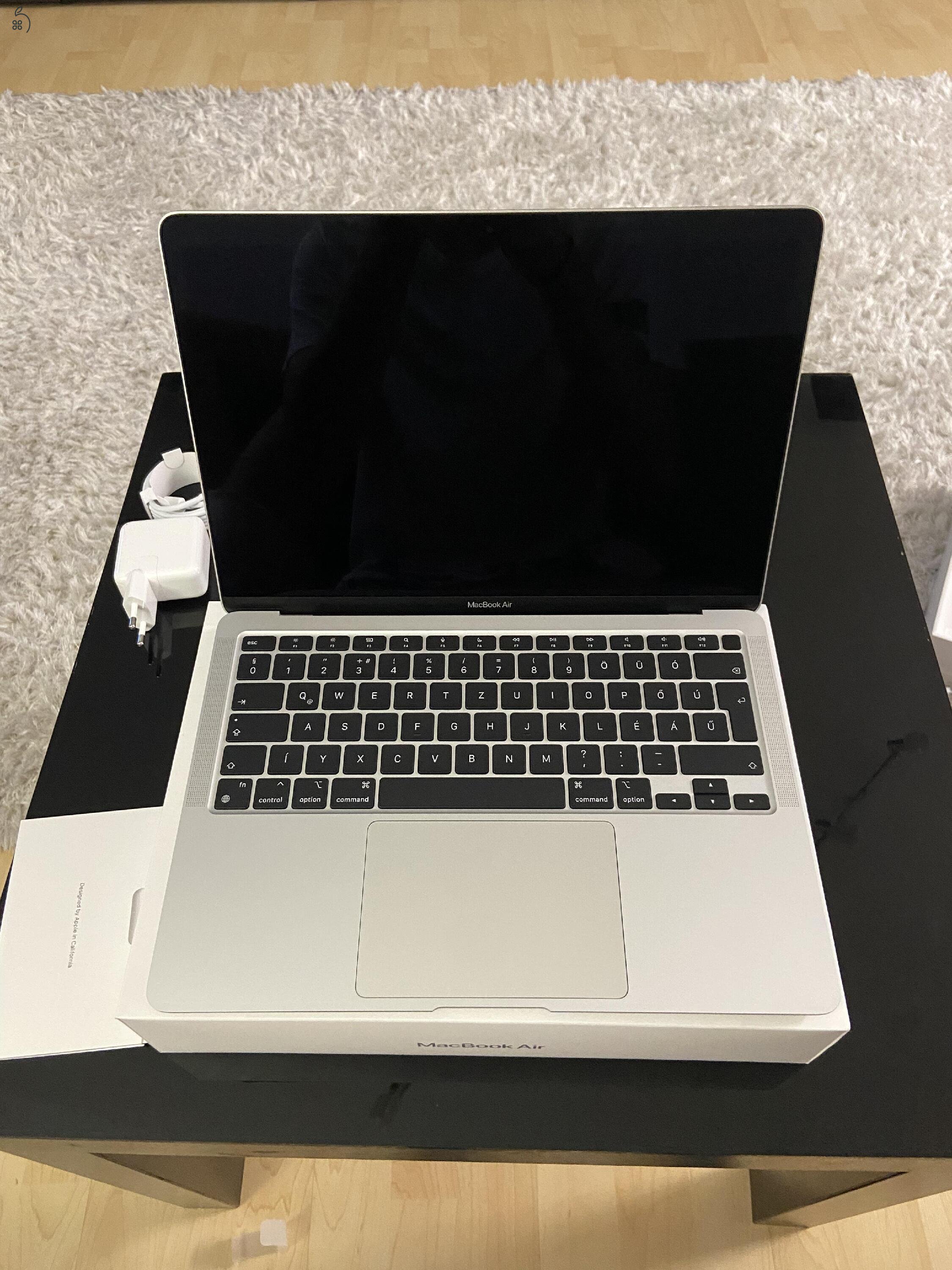 Eladó Apple MacBook Air (2020, M1 chip)