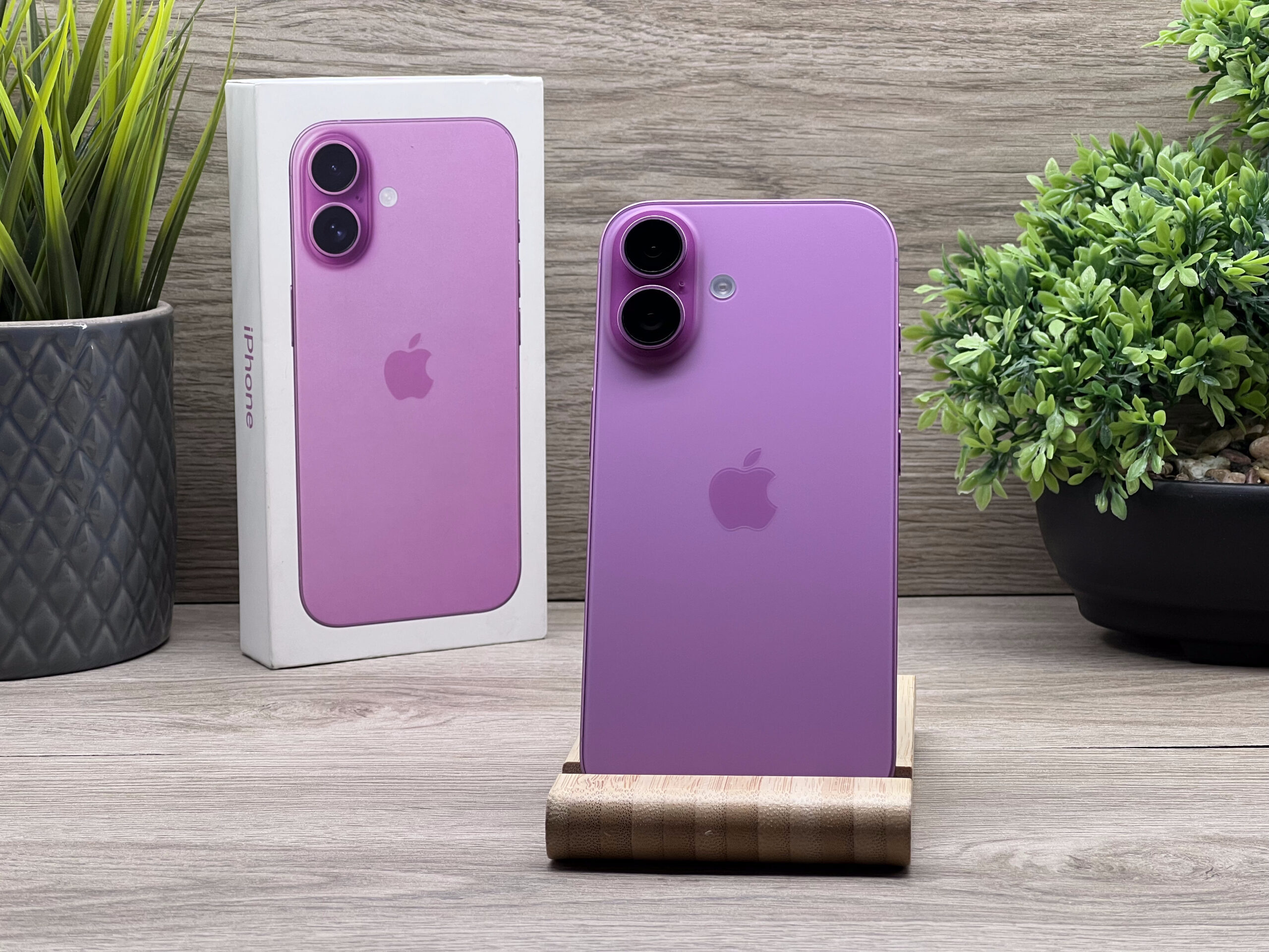 iPhone 16 Pink 128GB 2 ÉV Garanciával Számlával 100% Akku