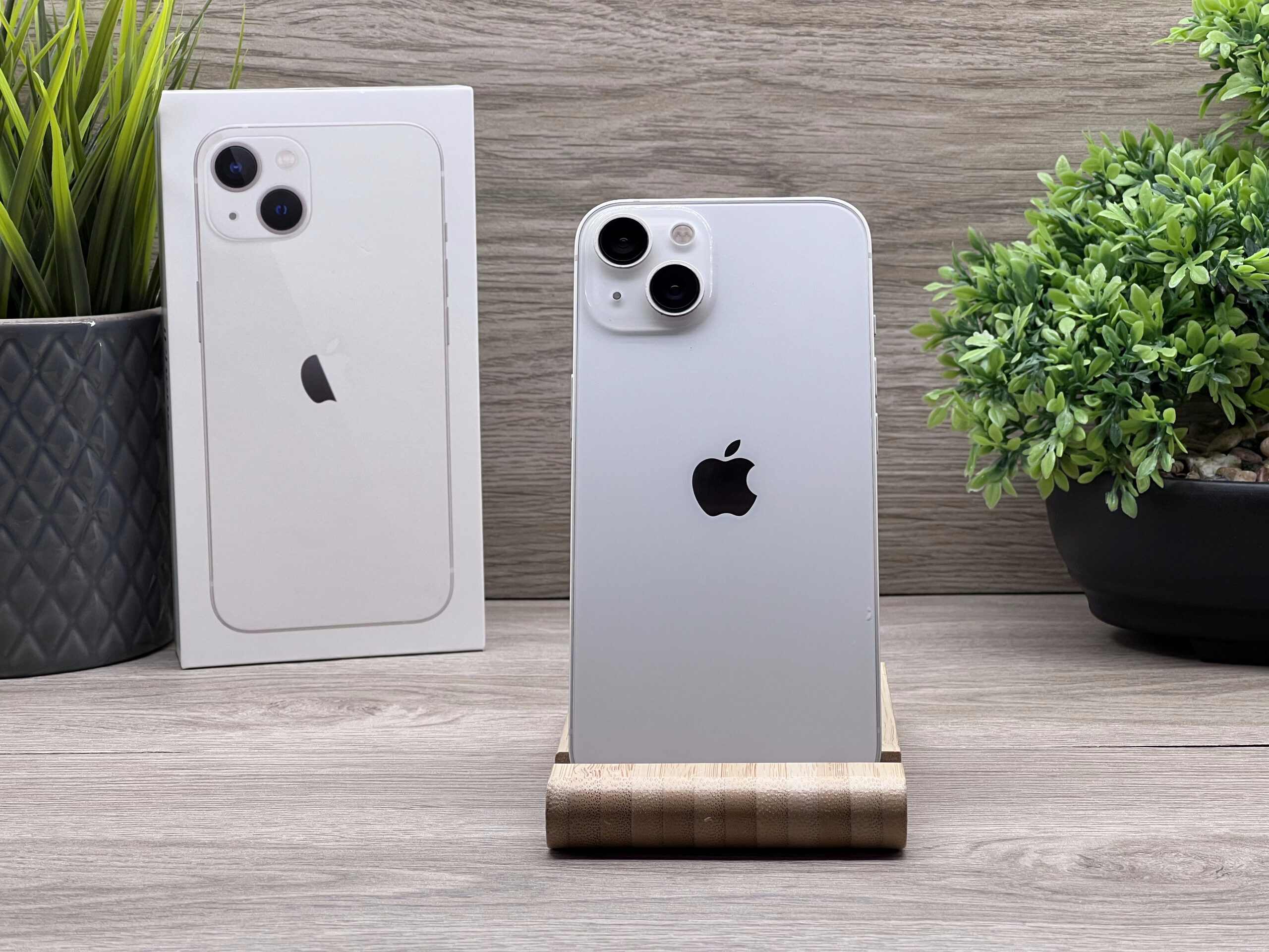 Hibátlan iPhone 13 Starlight 128GB 2 ÉV Garanciával Számlával 94% Akku