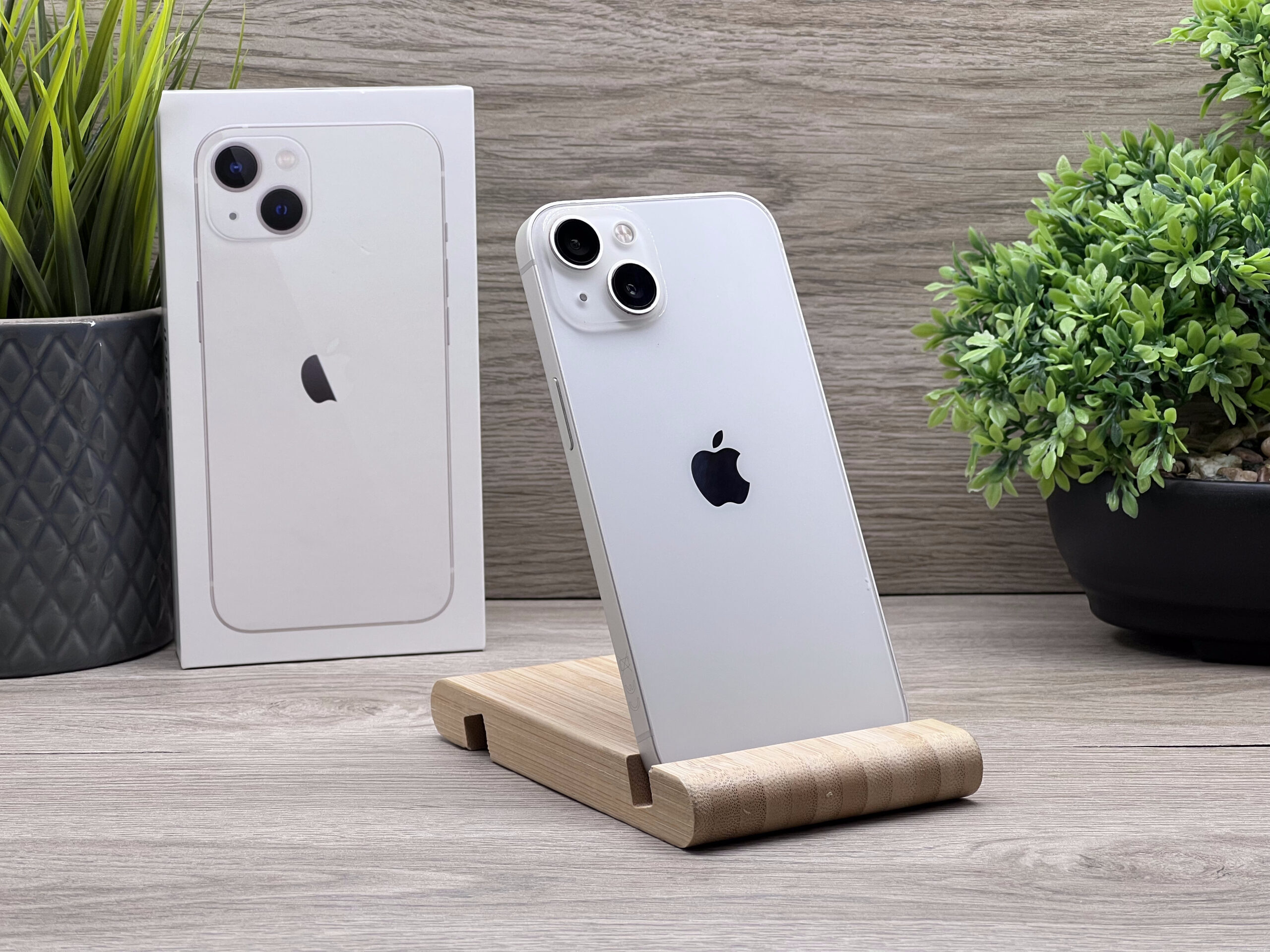 Hibátlan iPhone 13 Starlight 128GB 2 ÉV Garanciával Számlával 94% Akku