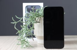 Apple iPhone 15 Pro 128GB asztrofekete C+ US-7628