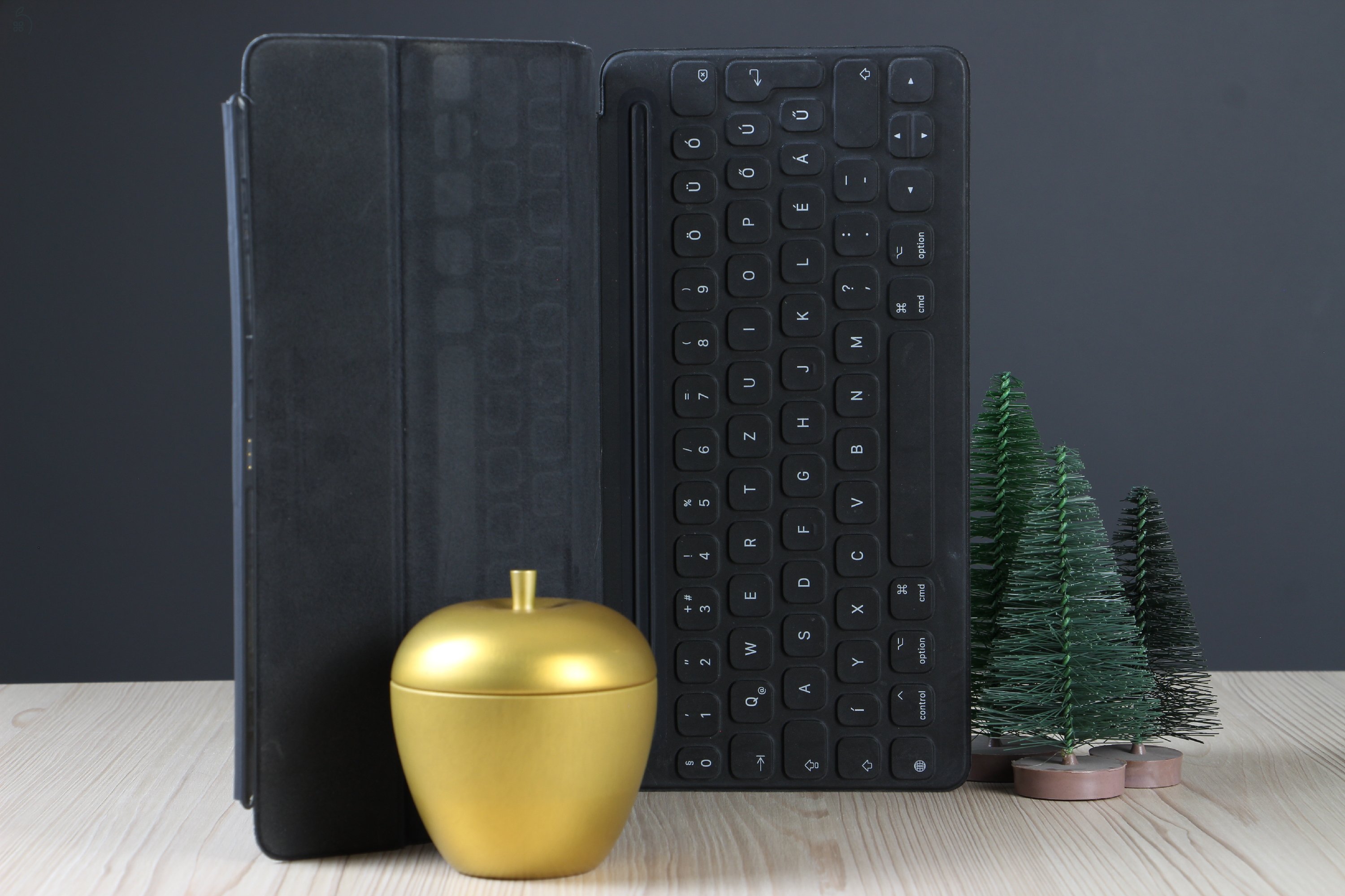 Smart Keyboard iPad 7/ Air 3/ Pro 10.5