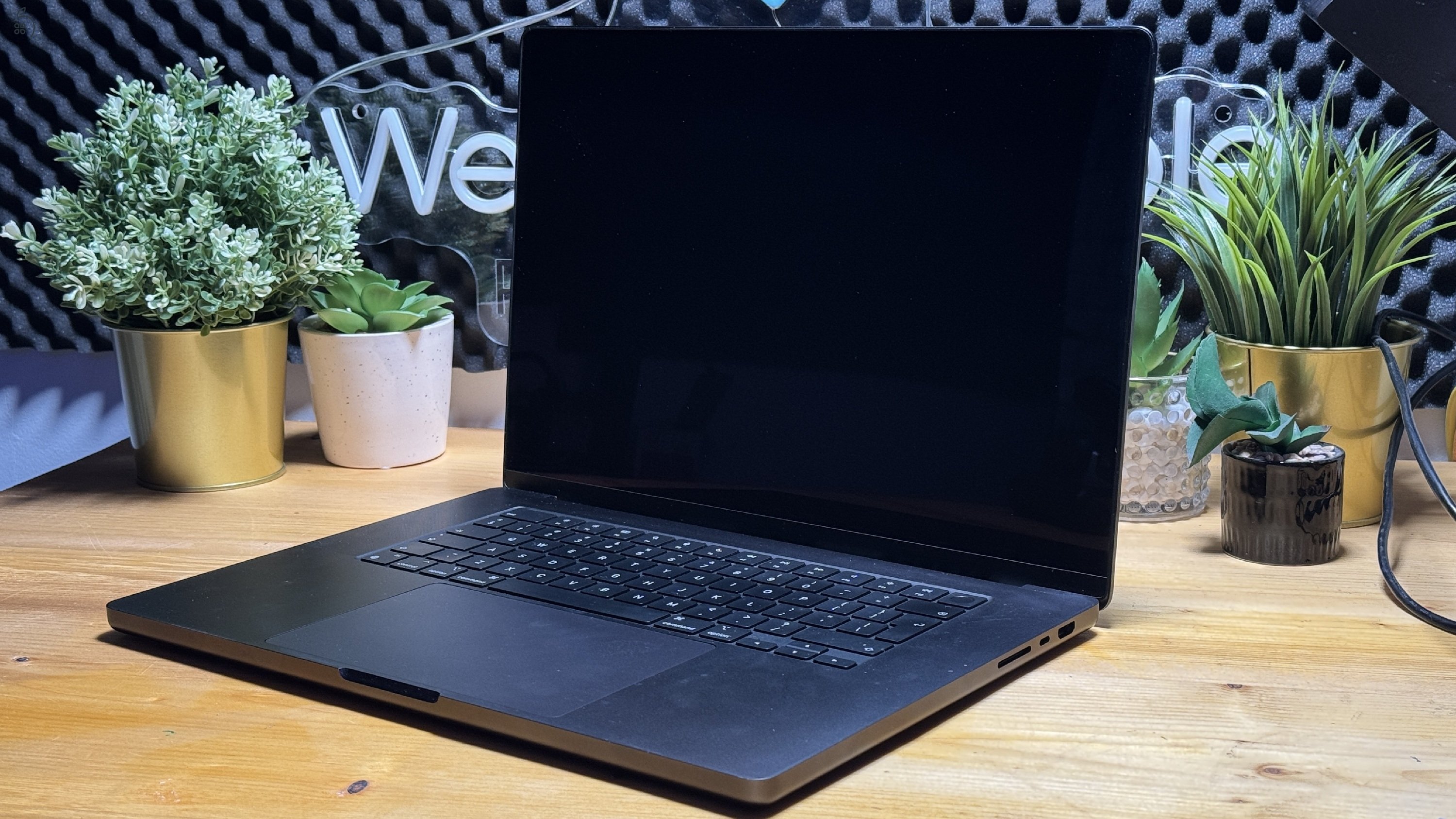 Macbook Pro M4 Pro 48GB/512GB 100% Akkumulátor