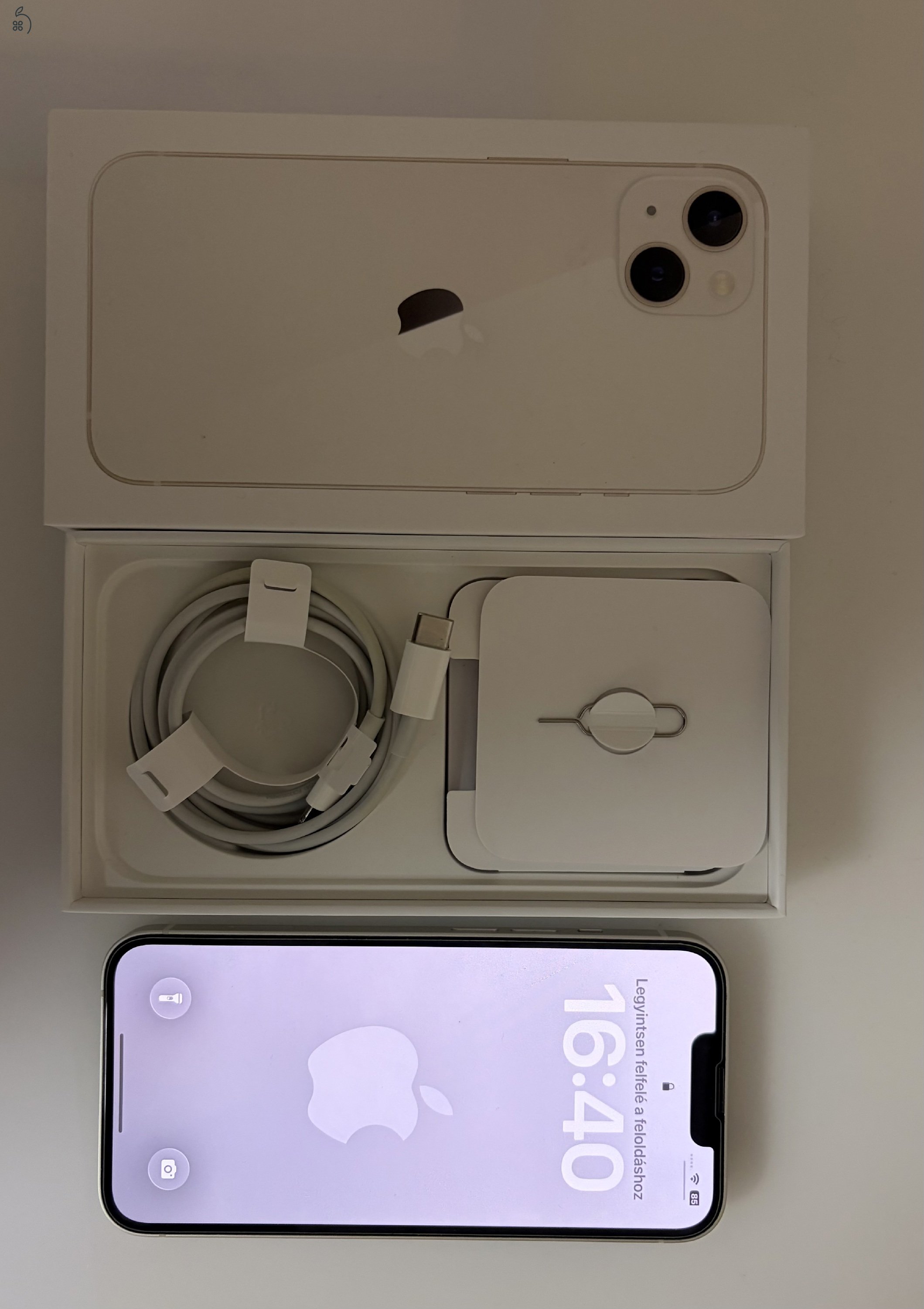 iPhone 13 fehér eladó