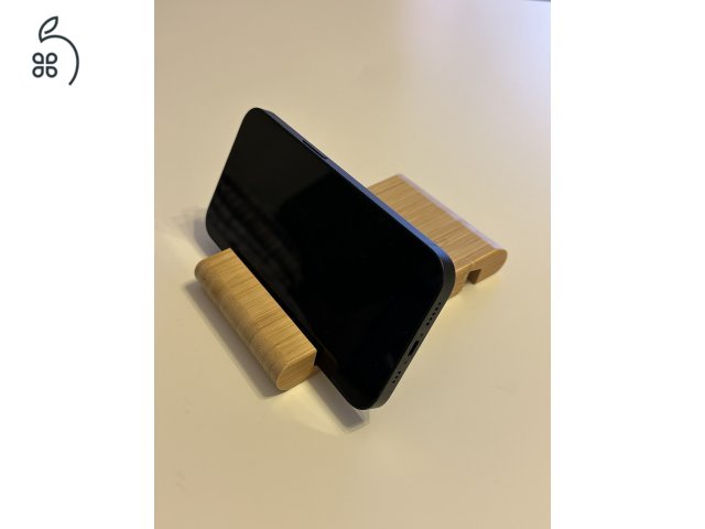 Éjfekete iPhone 14 128gb 84% akku