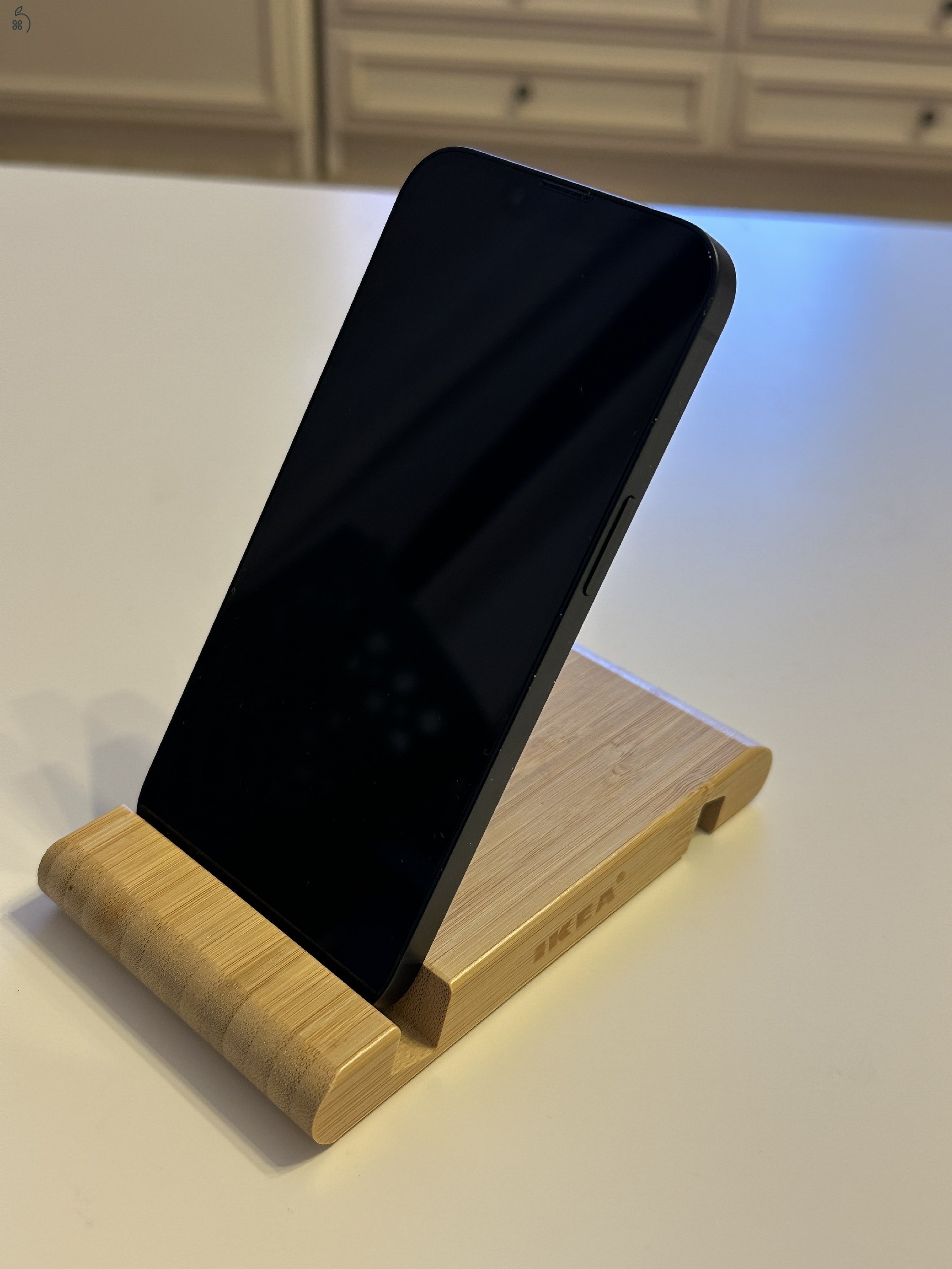 Éjfekete iPhone 14 128gb 84% akku